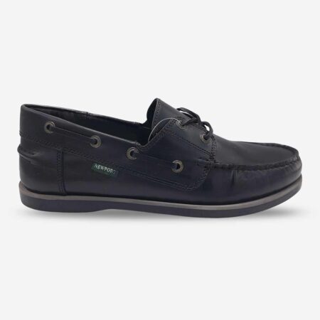 Side front view of Newport Snowax Shoe in Black Colour