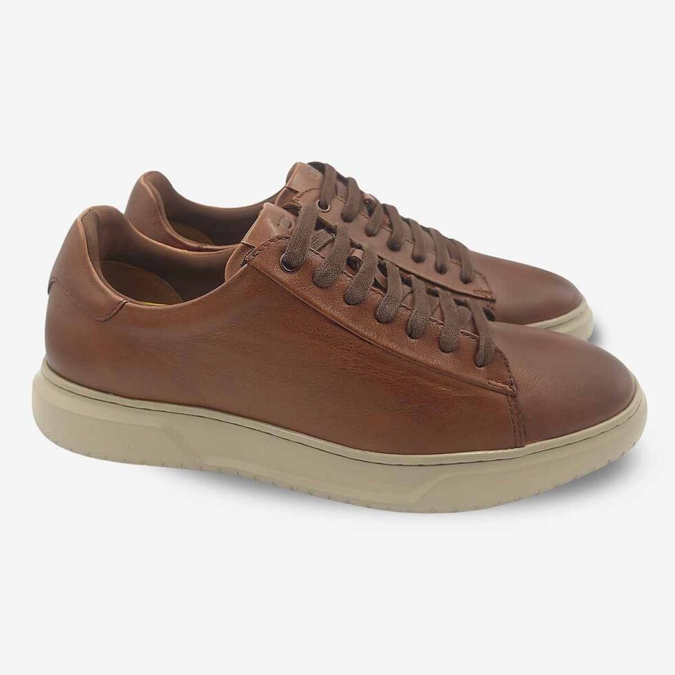 Angled pair of Florsheim Premier Sneakers in Cognac Brown Colour.